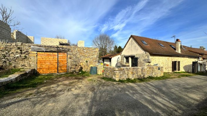 Image No.1-2 Bed House for sale