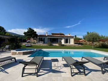 1 - Châteauneuf-Grasse, Villa