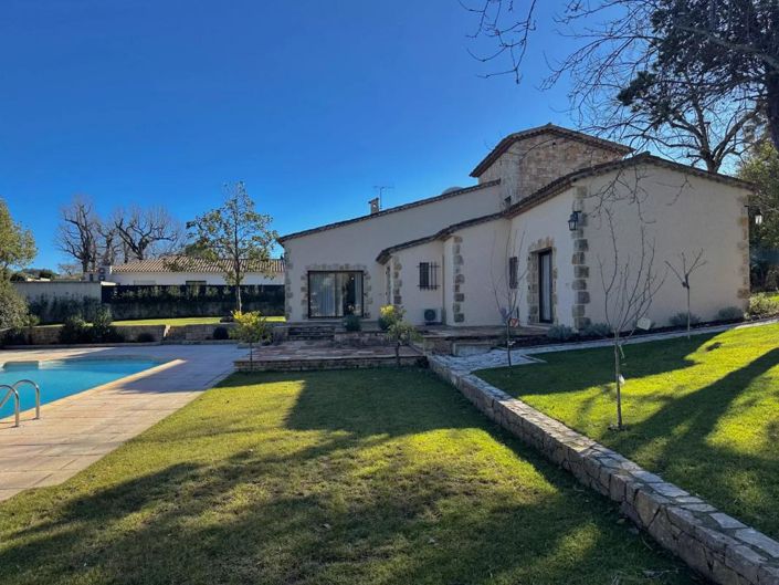 Image No.1-4 Bed Villa for sale
