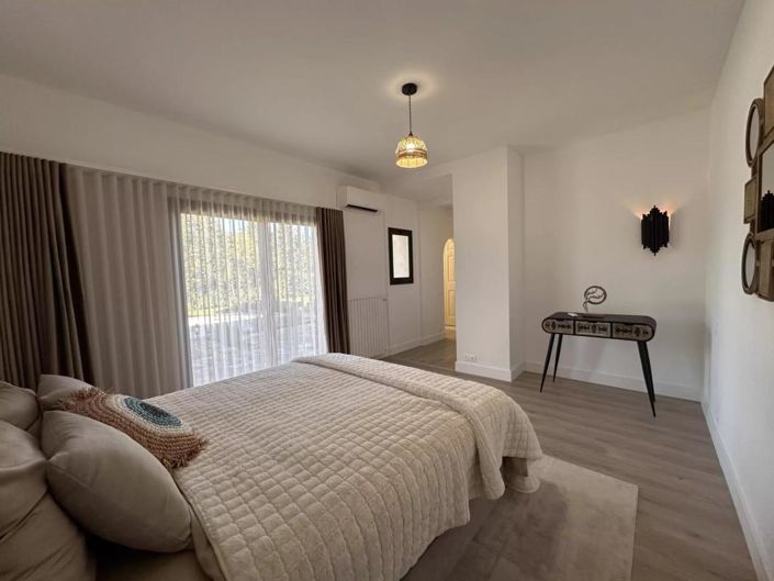 Image No.10-Villa de 4 chambres à vendre à Valbonne