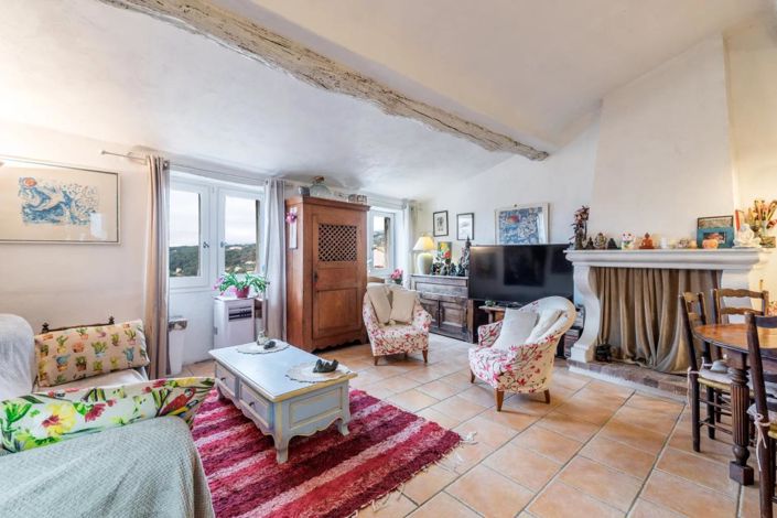 Image No.2-2 Bed House for sale