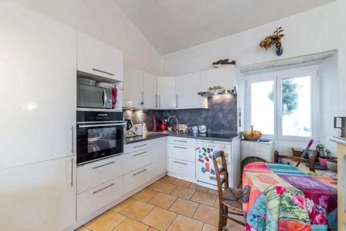 Image No.3-2 Bed House for sale