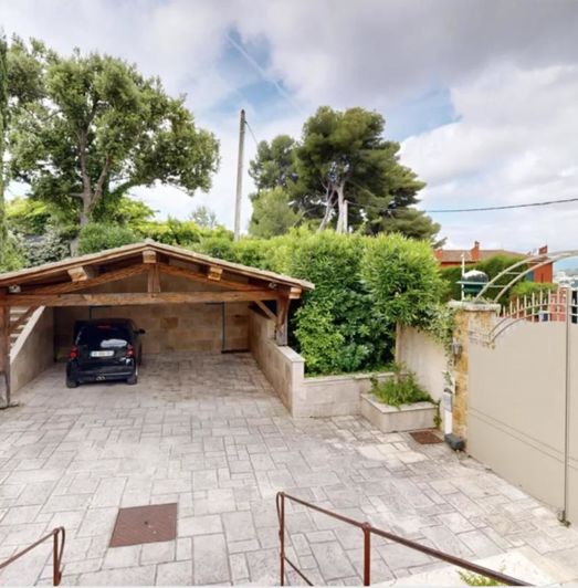 Image No.9-5 Bed Villa for sale