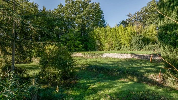 Image No.14-5 Bed Property for sale