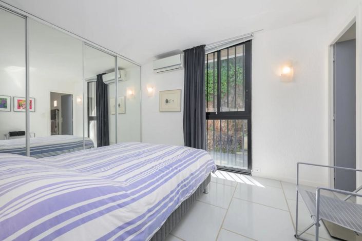 Image No.14-4 Bed Property for sale