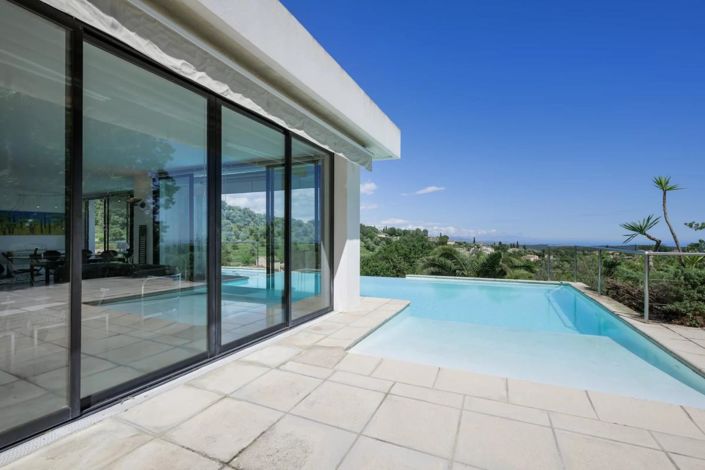 Image No.17-4 Bed Property for sale