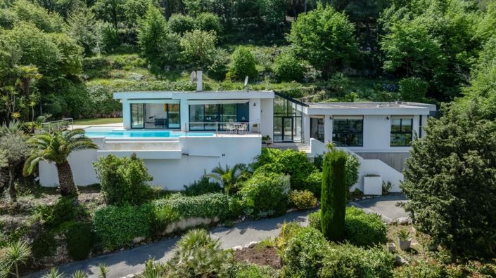 Image No.2-4 Bed Property for sale