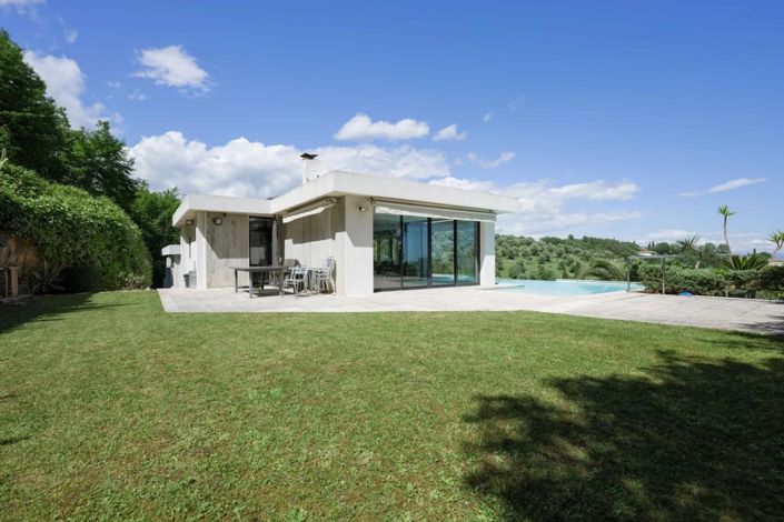 Image No.5-4 Bed Property for sale