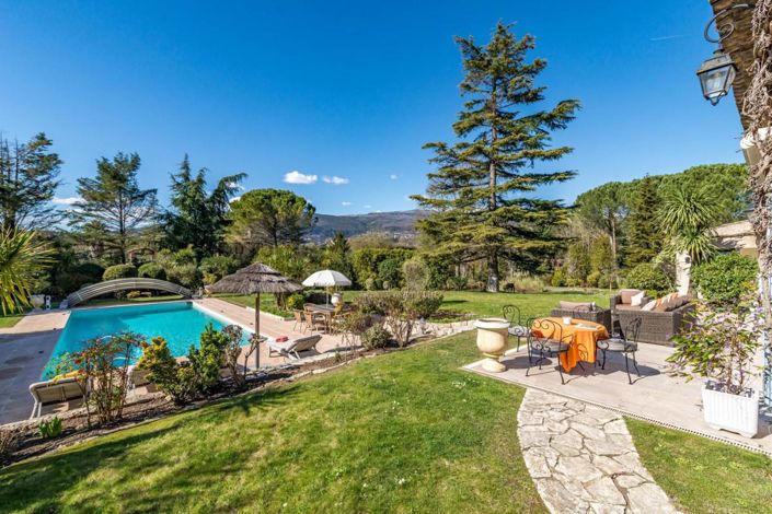 Image No.18-5 Bed Property for sale