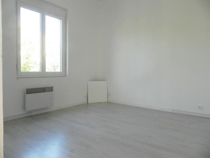 Image No.6-2 Bed Villa for sale