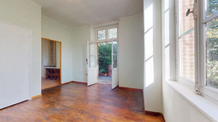 Image No.15-3 Bed House for sale