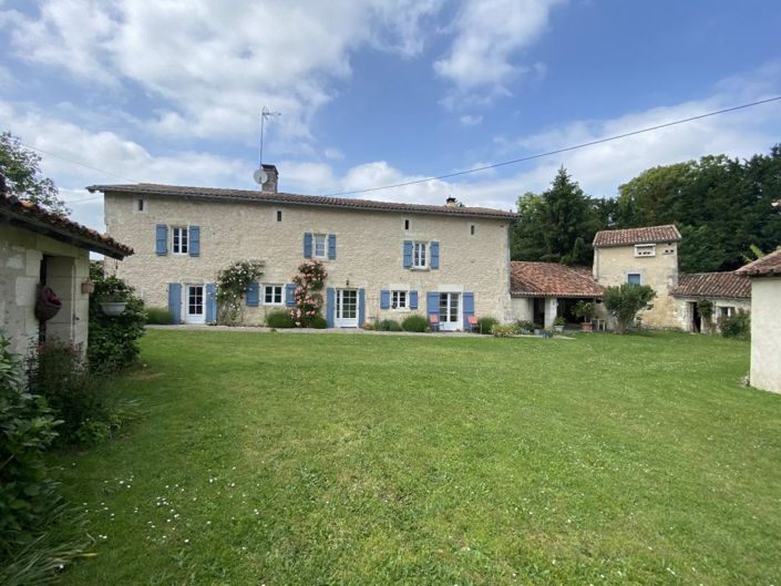 Image No.1-7 Bed Property for sale