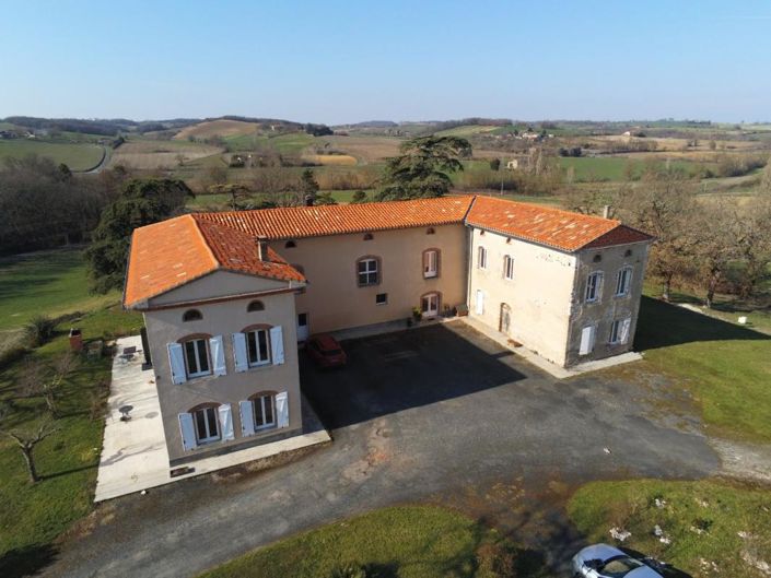 Image No.1-4 Bed Property for sale