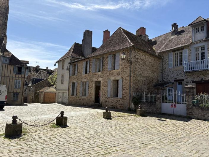 Image No.1-Propriété de 4 chambres à vendre à Saint-Yrieix-la-Perche