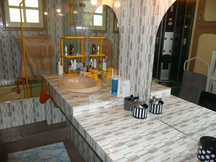 Image No.18-4 Bed House for sale