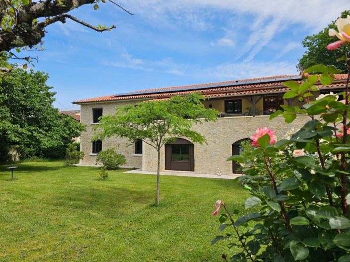 Image No.1-Propriété de 5 chambres à vendre à Lavelanet