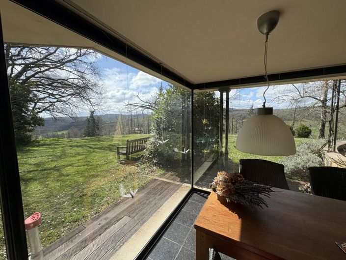 Image No.8-3 Bed Property for sale