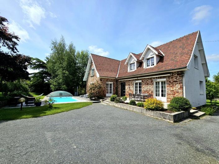 Image No.1-6 Bed House for sale