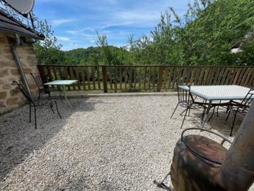 1 - Ayen, House