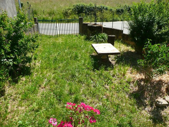 Image No.7-2 Bed Property for sale