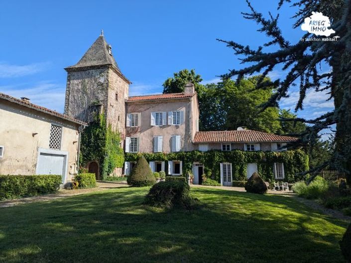 Image No.1-Propriété de 8 chambres à vendre à Saint-Girons