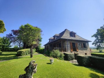 1 - Bournazel, Maison