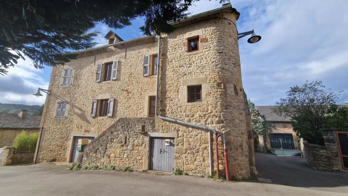 Image No.1-6 Bed House for sale