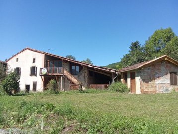 1 - Roquefort-les-Cascades, Property