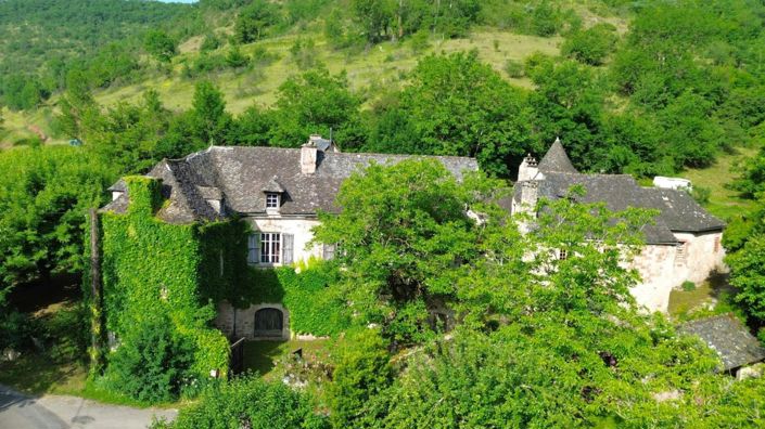 Image No.1-6 Bed Property for sale