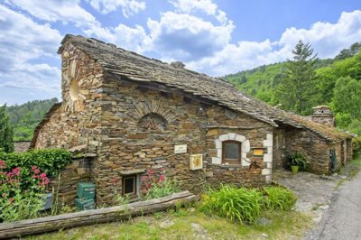 1 - Malbosc, Property