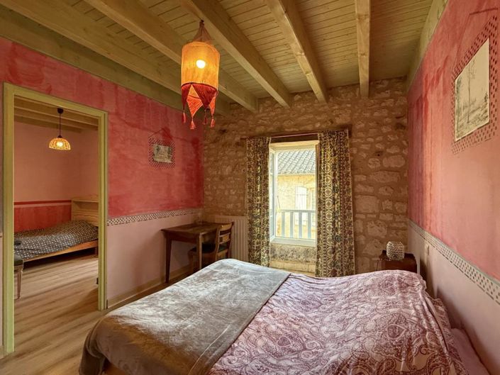 Image No.15-9 Bed Chateaux for sale