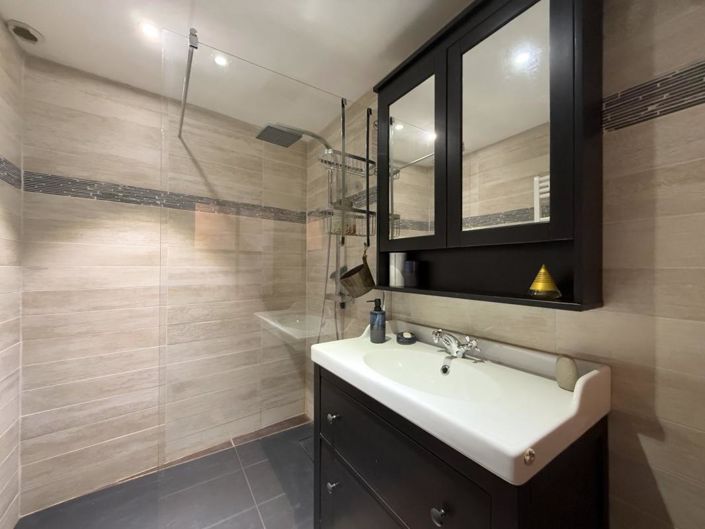 Image No.16-4 Bed House for sale