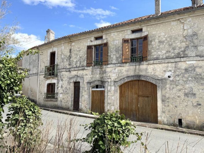 Image No.2-4 Bed House for sale