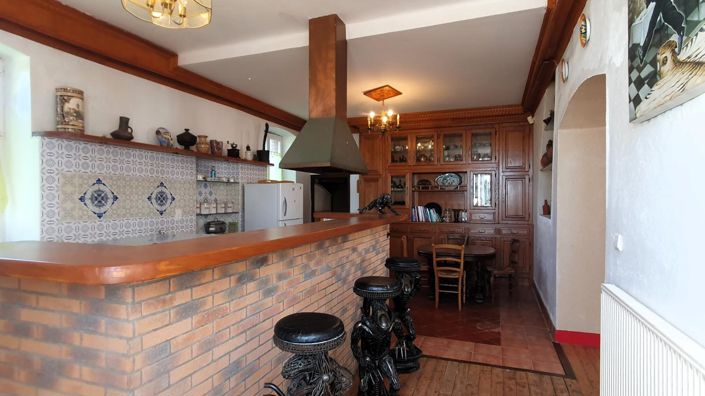 Image No.7-4 Bed Property for sale