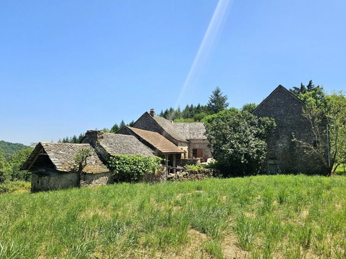 Image No.1-4 Bed Property for sale