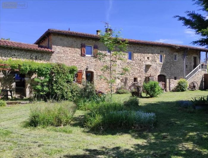 Image No.1-Propriété de 2 chambres à vendre à Lentillac-Saint-Blaise
