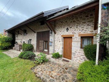 1 - Avallon, Propriété