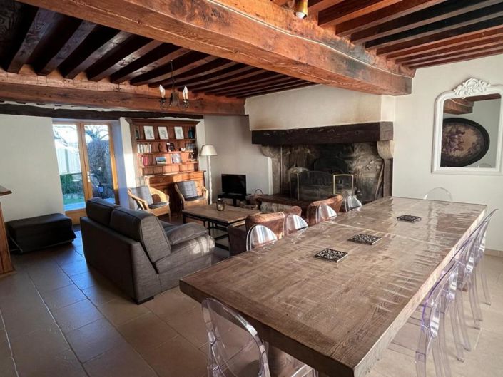 Image No.12-12 Bed Property for sale