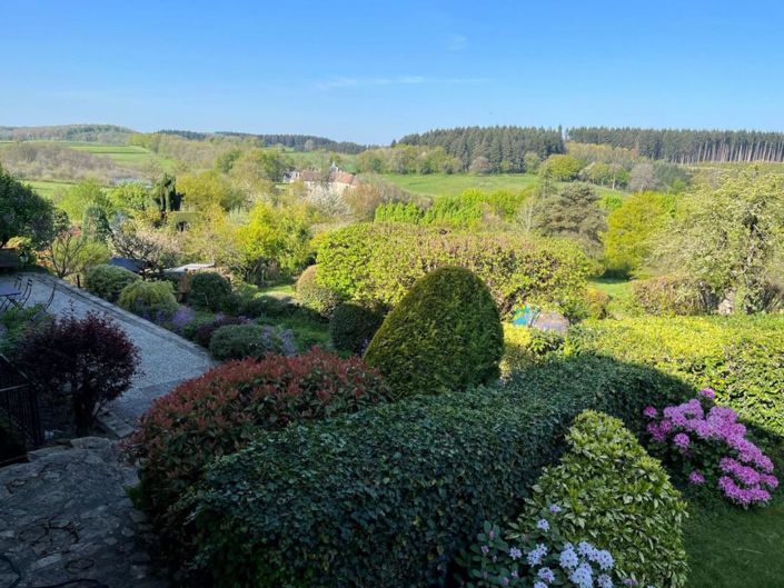 Image No.15-12 Bed Property for sale