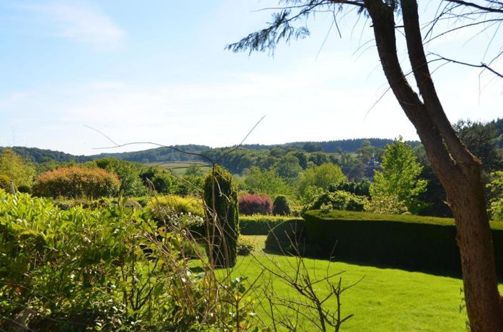 Image No.17-12 Bed Property for sale