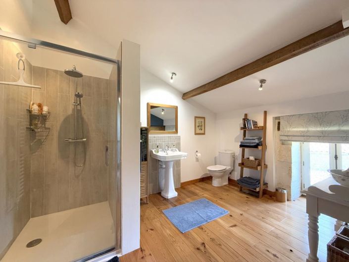 Image No.19-4 Bed House for sale