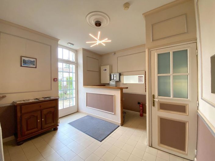 Image No.10-20 Bed House for sale