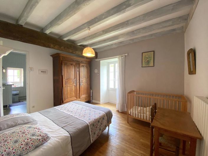 Image No.13-7 Bed Property for sale