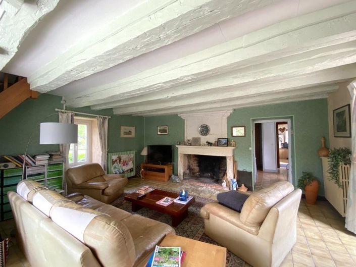 Image No.7-7 Bed Property for sale