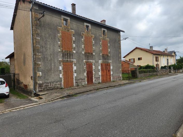 Image No.1-Maison de 3 chambres à vendre à Hiesse