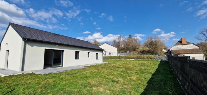 Image No.1-Propriété de 3 chambres à vendre à Ydes