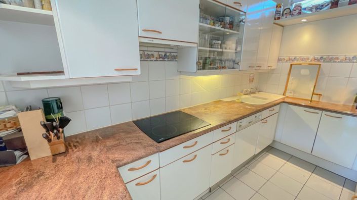 Image No.6-5 Bed Villa for sale