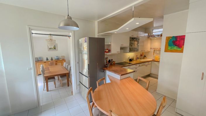 Image No.8-5 Bed Villa for sale