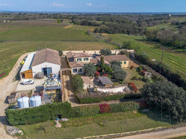Image No.1-5 Bed Property for sale