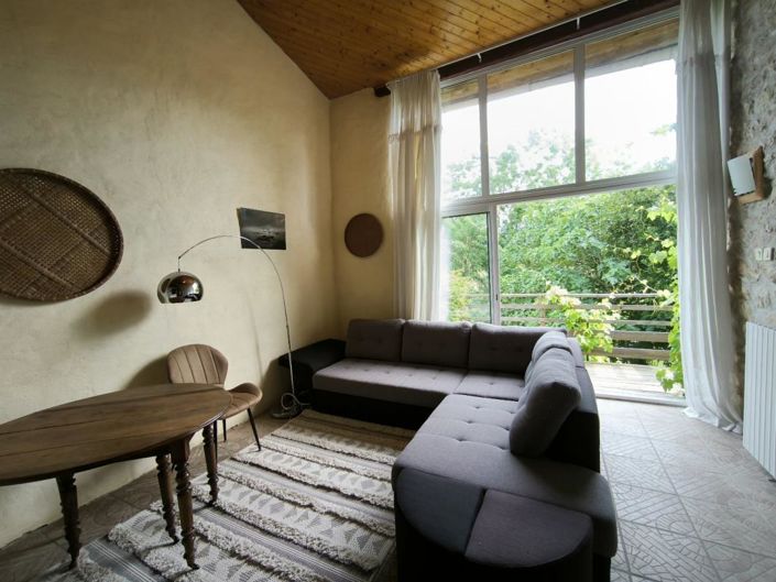 Image No.18-8 Bed Property for sale